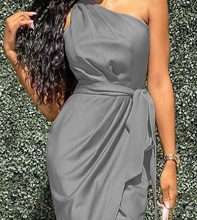 Elegant Slanted Shoulder Sleeveless Long Dress